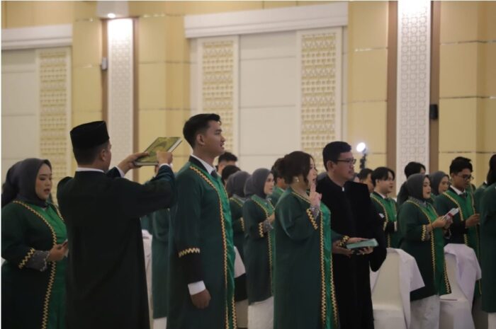 66 Mahasiswa Kedokteran Ikuti Sumpah Dokter Periode Dua Tahun 2025