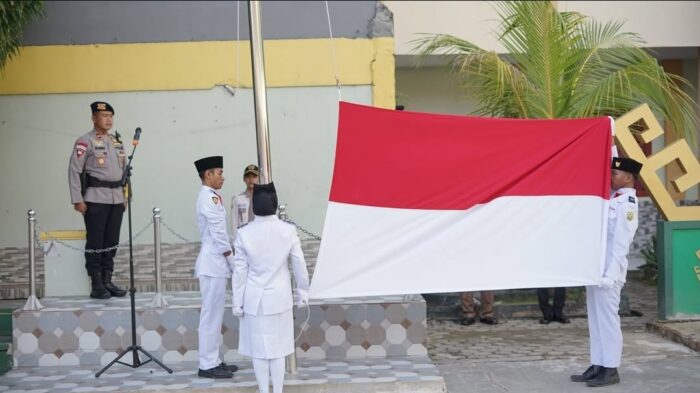 Brimob Polda Lampung Hadir di SMAN 10 Bandar Lampung Ajarkan Disiplin, Cinta Tanah Air, dan Bijak Pakai Medsos ke Generasi Muda